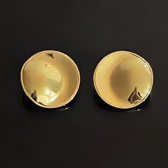 ✨Stunning Signed Vintage Monet Clip On Earrings - Picture 1 of 2